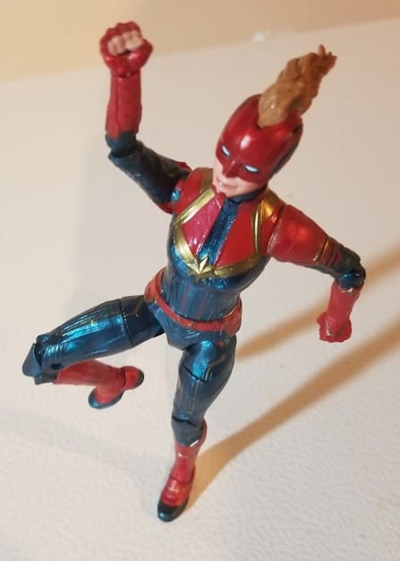 Marvel Legends Captain Marvel﻿