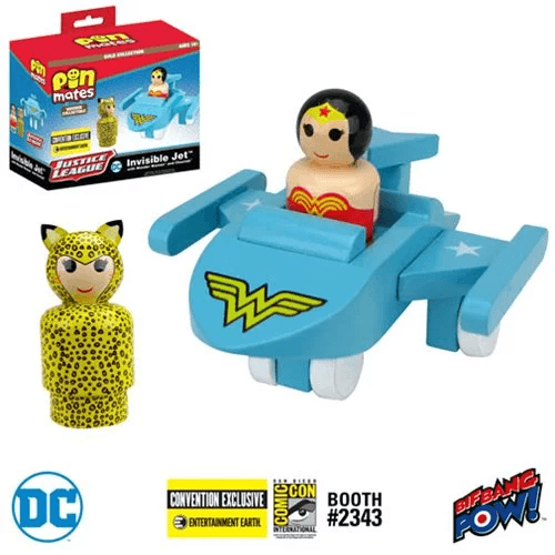 Wonder Woman Invisible Jet with Wonder Woman and The Cheetah Pin Mates Set - Convention Exclusive 