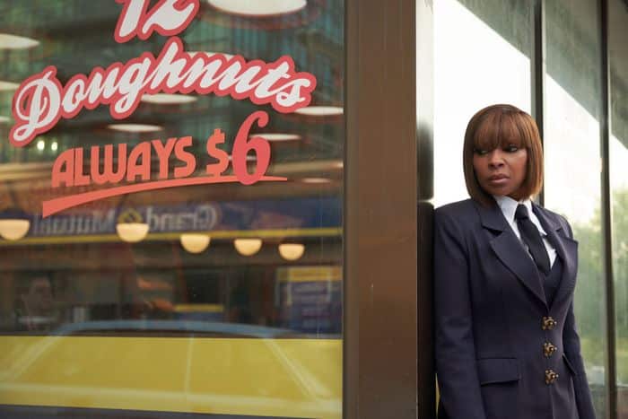 b0b44d0543429bf0cf5940b0763b937617-umbrella-academy-ep-6.rhorizontal.w700